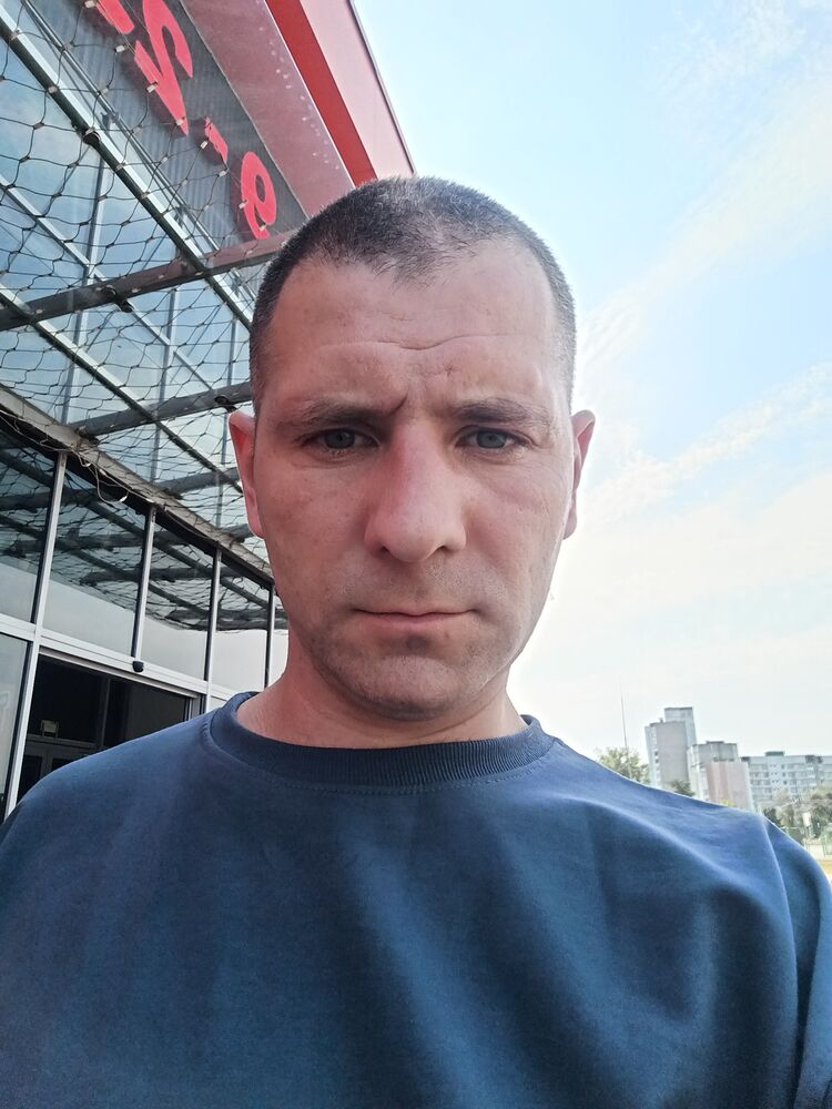  46915901  , 39 ,    