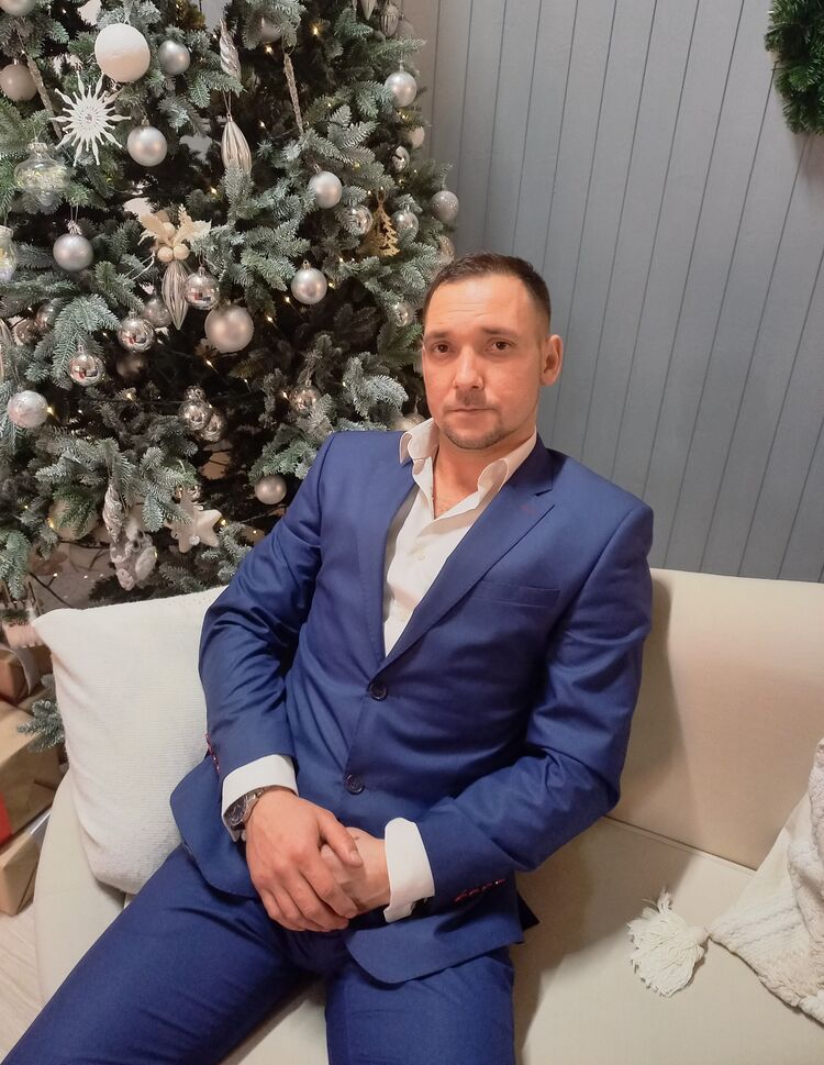  32955071  ALekSaNDR, 37 ,    
