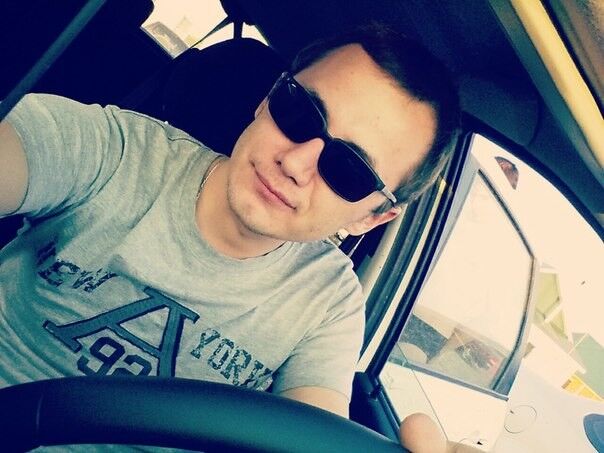  ,   Leo Bro, 37 ,   ,   , c , 