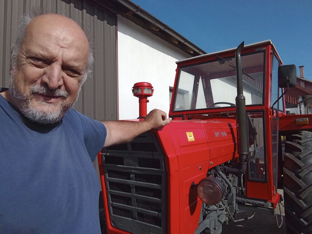  ,   Nikola, 60 ,   ,   
