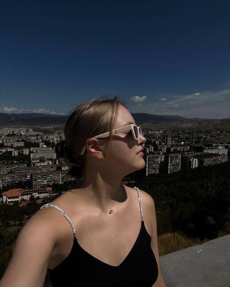  ,   , 24 ,   