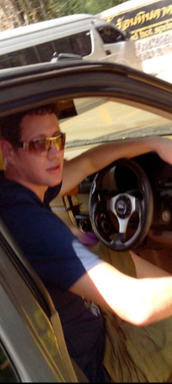  52042121  Andrey, 35 ,    
