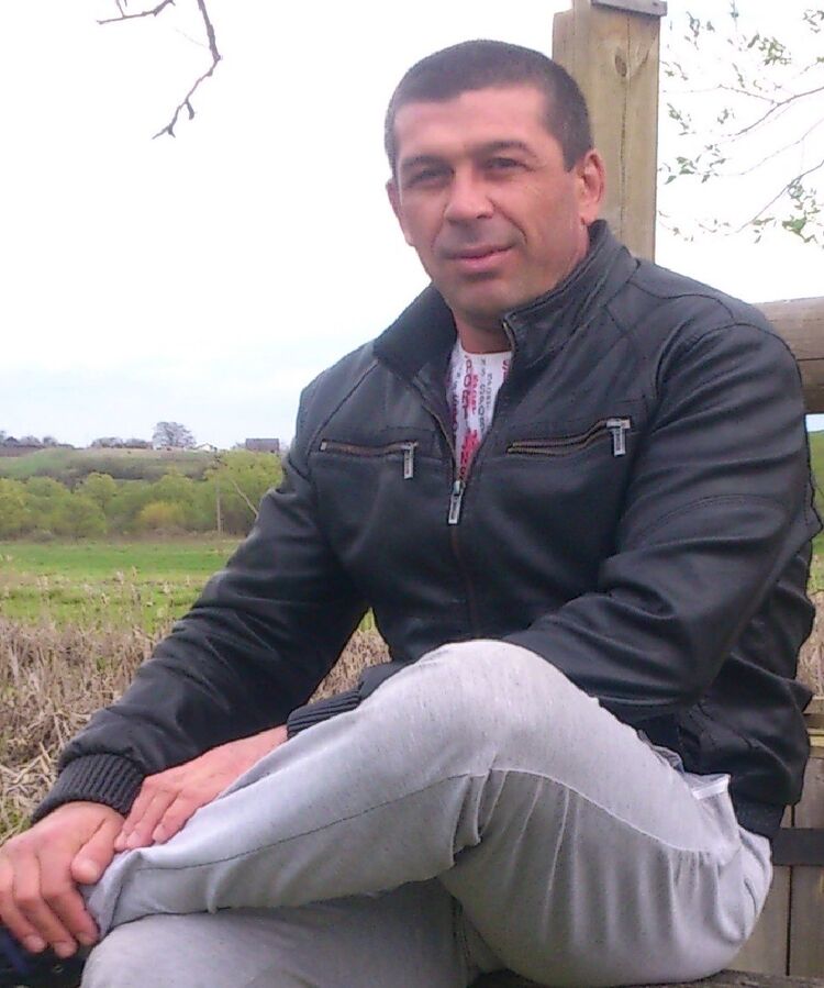  7515301  Ivan, 48 ,    