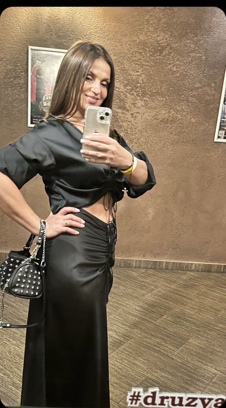  46269551  Svetllana, 48 ,    