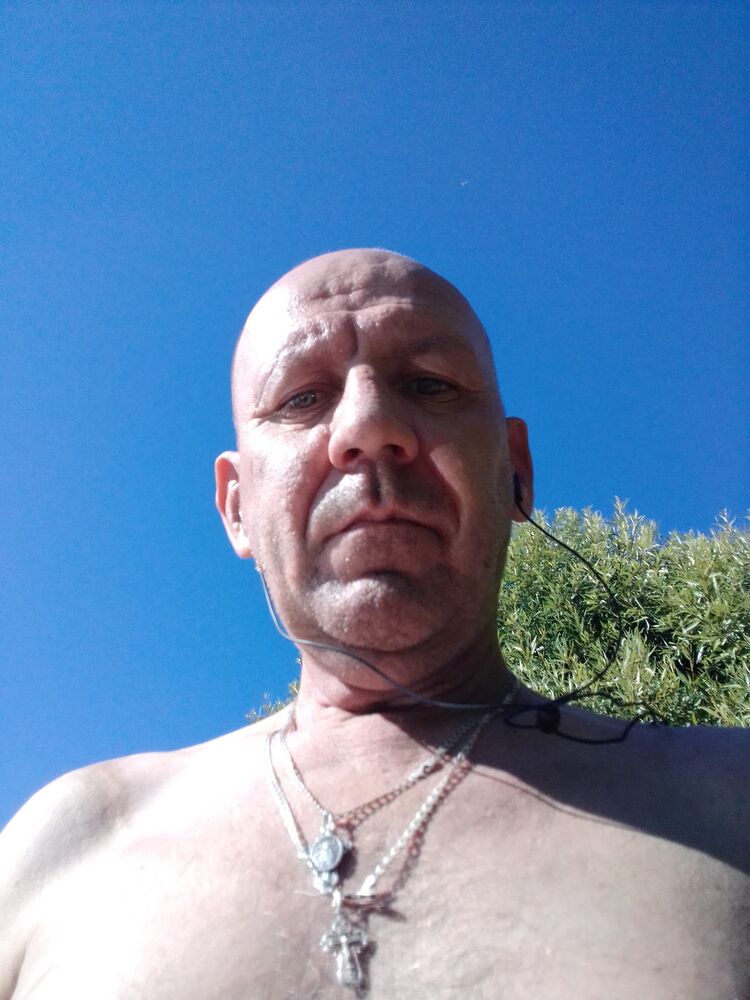  37056811  , 54 ,    -