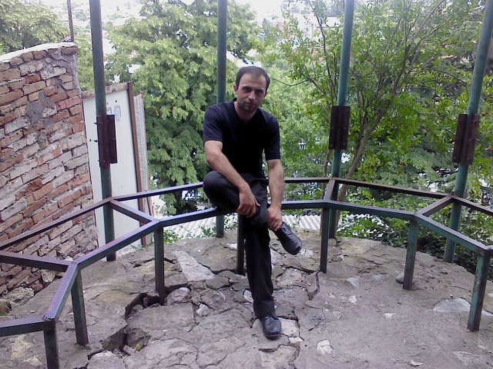  10997601  Giorgi, 42 ,    