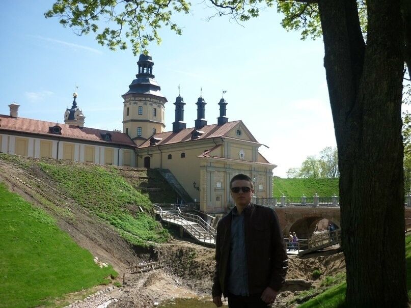  11078761  Grisha, 33 ,     