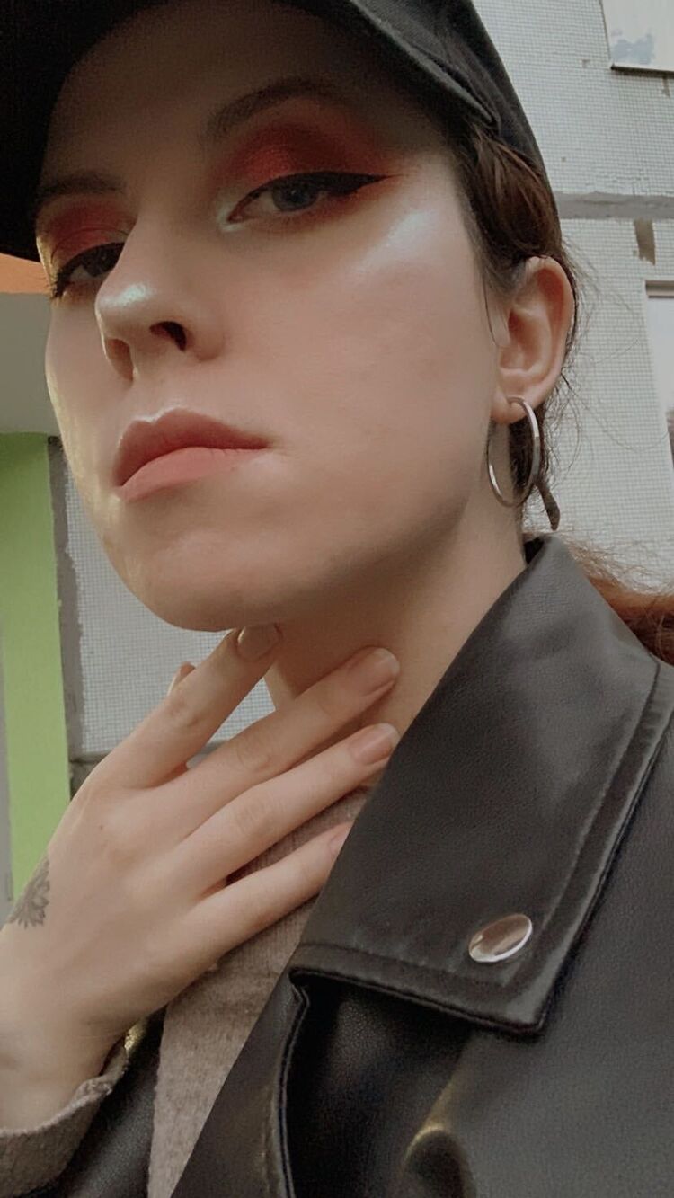  -,   Rika, 24 ,   