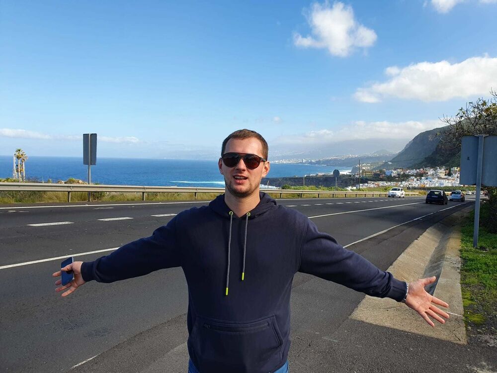  ,   Artem, 32 ,   ,   , c 