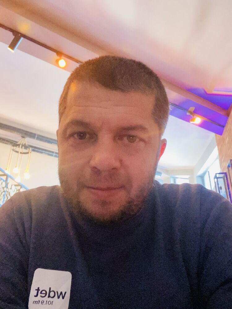  ,   Davit, 38 ,   ,   