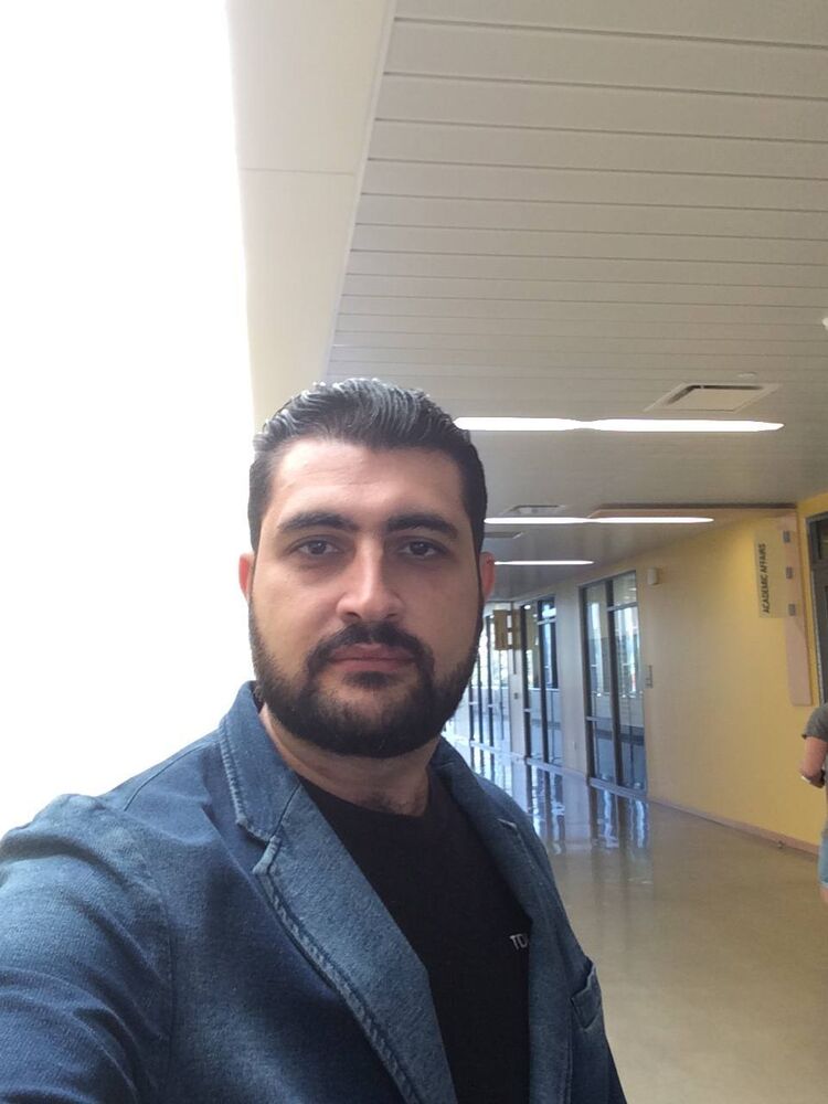  52906331  George, 39 ,    