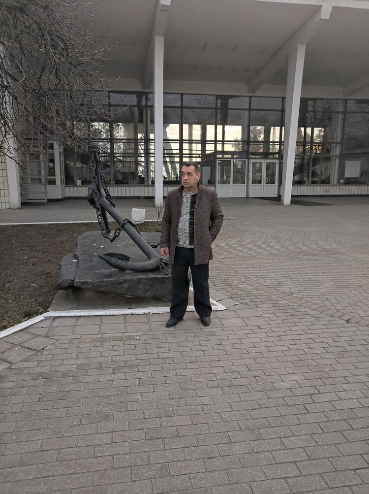  41779421  , 63 ,    