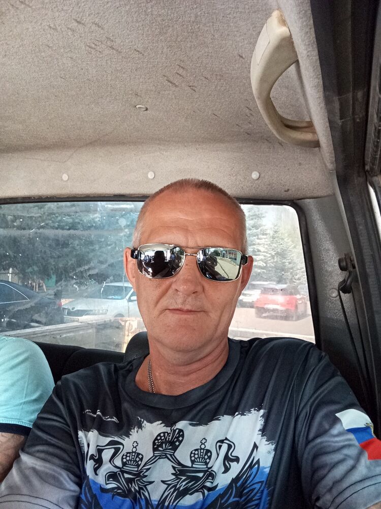 53648241  , 52 ,    