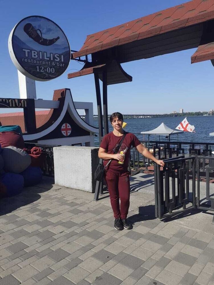  21274291  Vikusia, 40 ,    