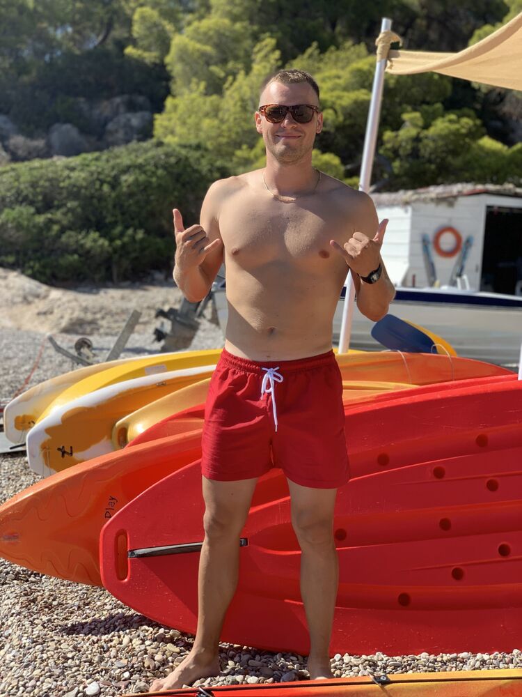  41594781  Oleg, 30 ,    