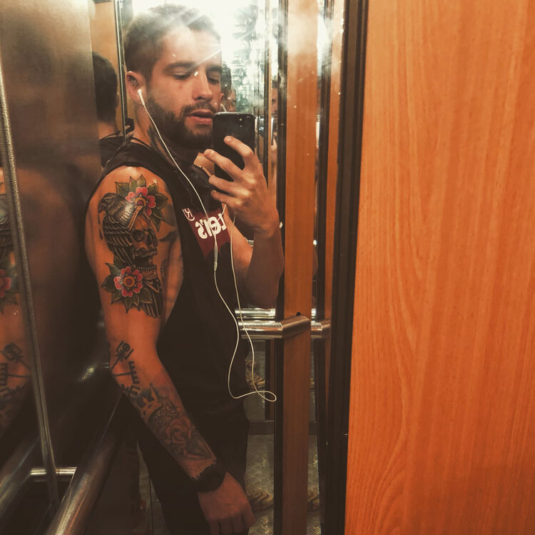  Elat,   Ilya, 27 ,   ,   , c 