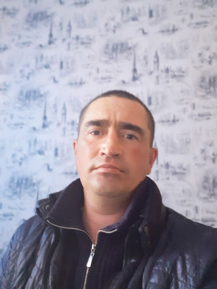  ,   Denis, 43 ,   ,   , c 