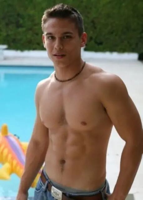  ,   Billi, 32 ,   , 