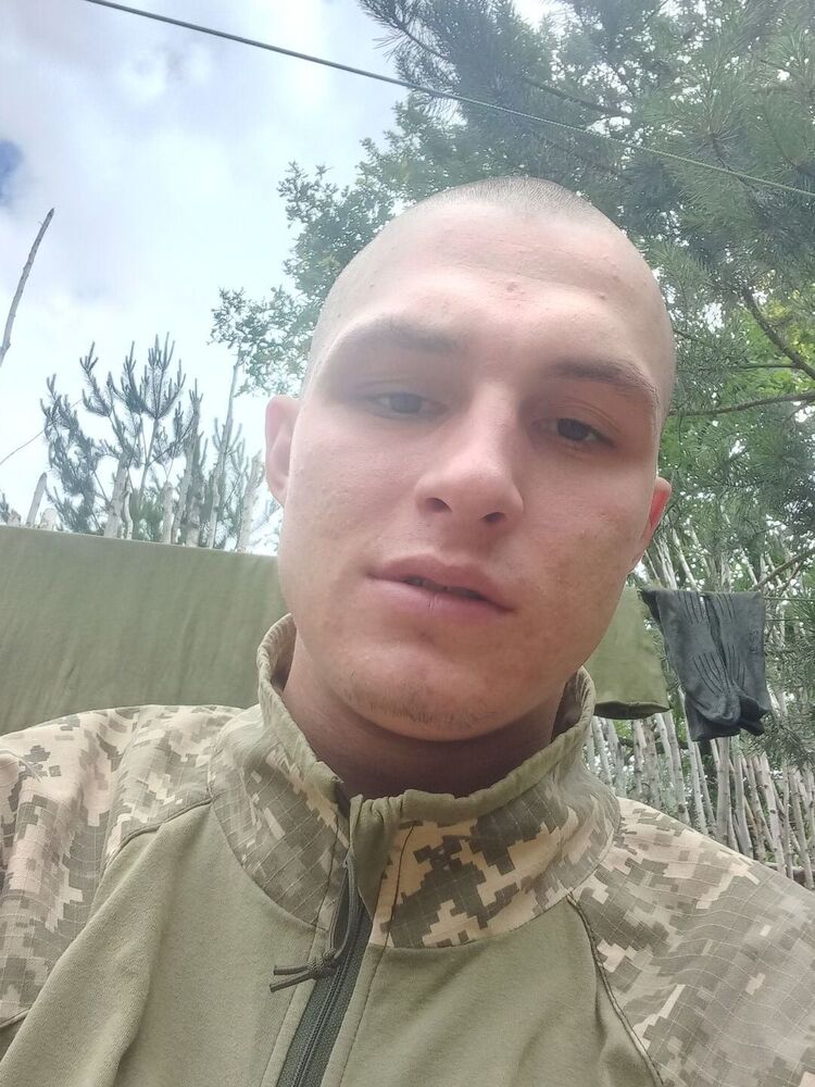  52736541  Valery, 21 ,    