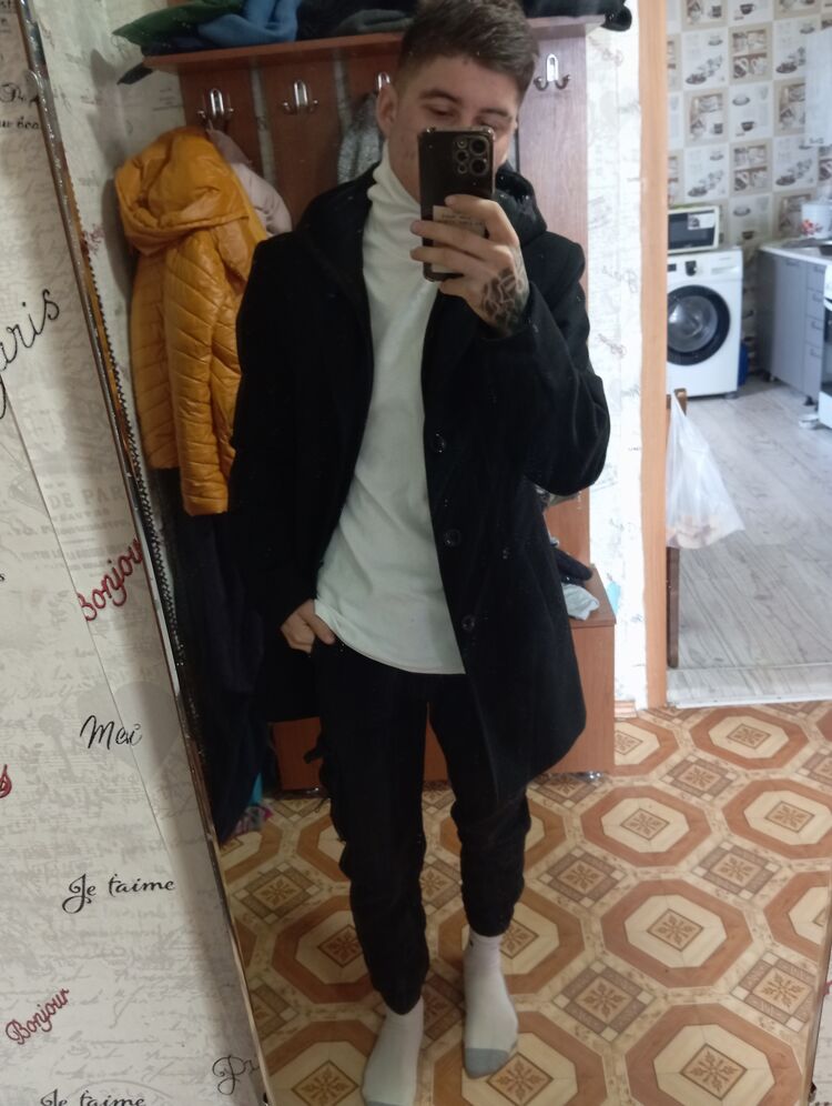  43150921  Timur, 22 ,    
