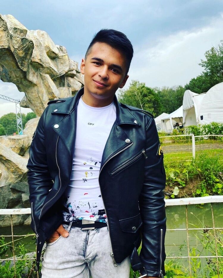  53003441  Evil, 25 ,    -