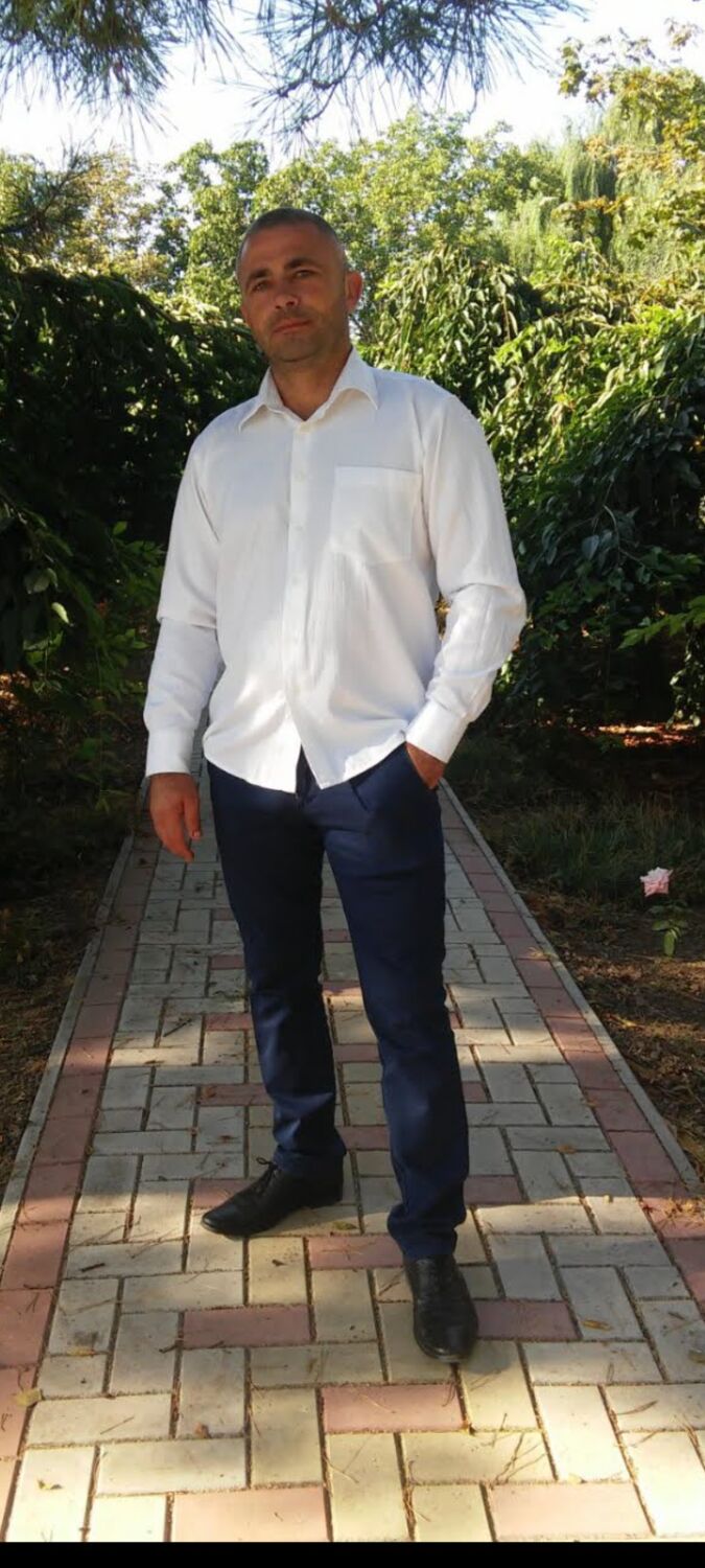  ,   Sergiu, 41 ,   ,   