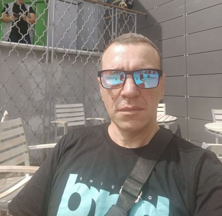  52641261  , 41 ,    -