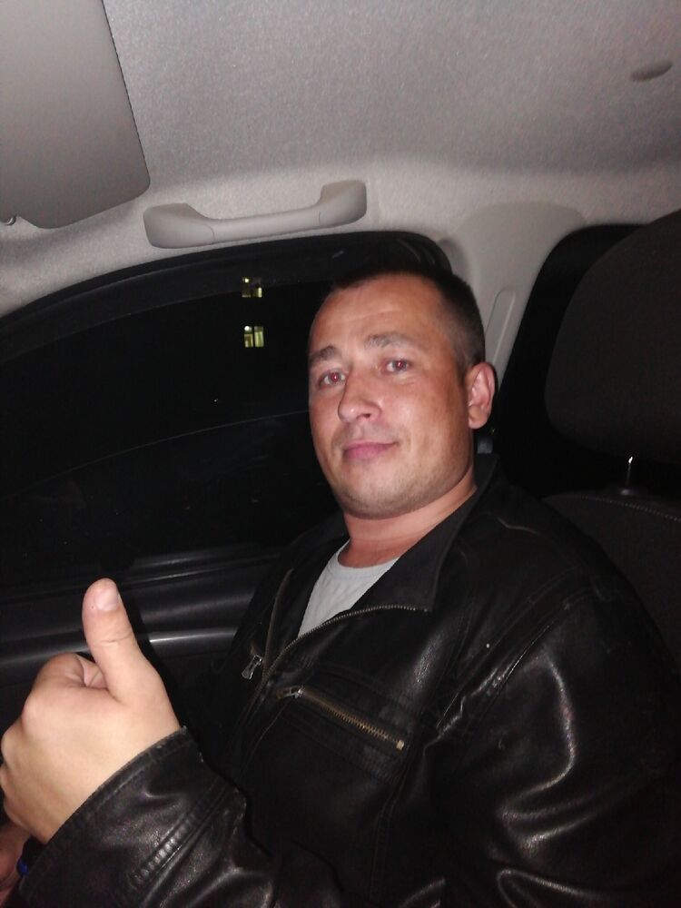  ,   Alex, 38 ,   c 