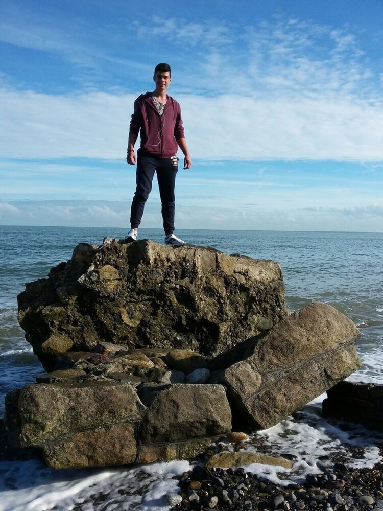  ,   Dorin, 31 ,   ,   , c 
