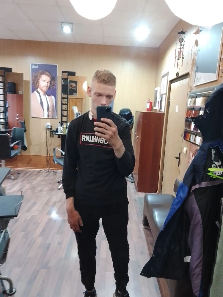  29648881  , 24 ,    