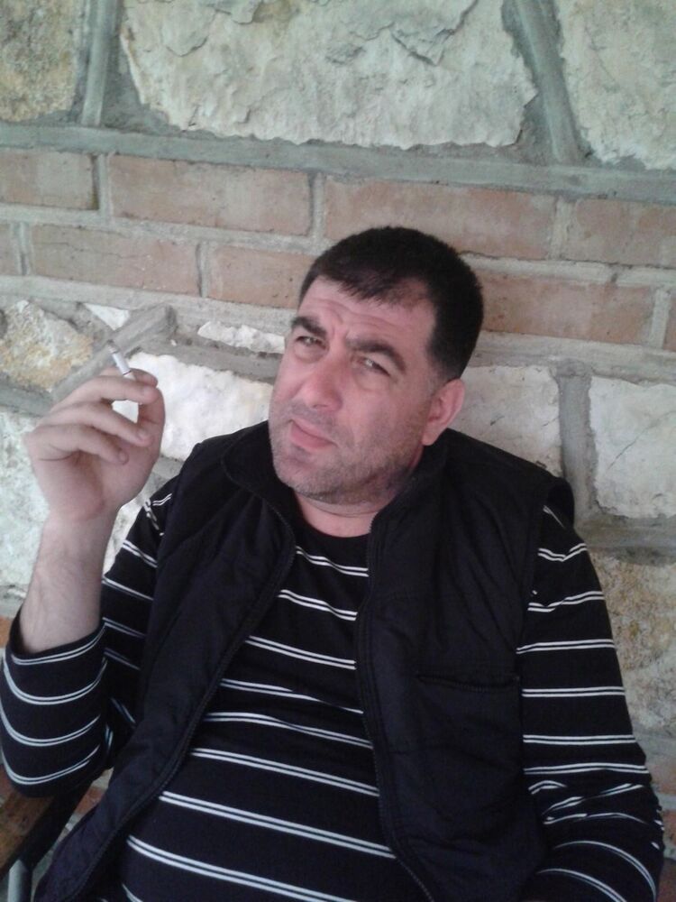  9611411  Irakli, 45 ,    