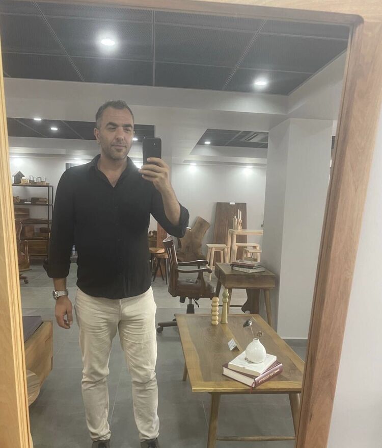  ,   Ferhat, 41 ,   ,   