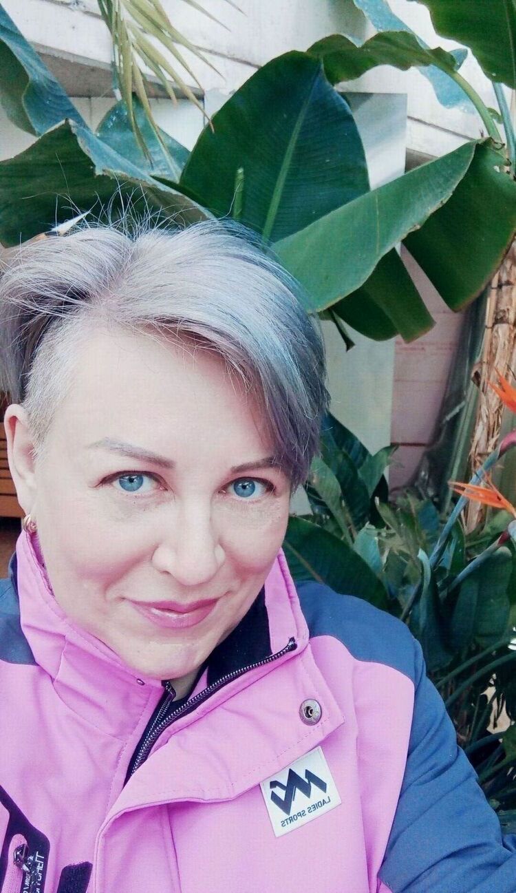  ,   Anna, 43 ,   ,   