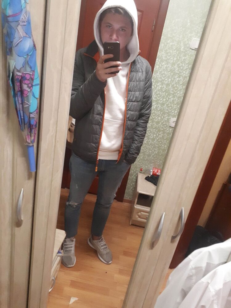  14703451  Oleg, 25 ,    