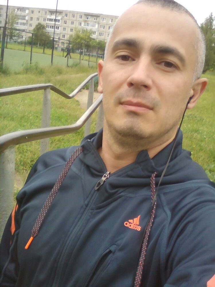  9922271  Vladimir, 45 ,    