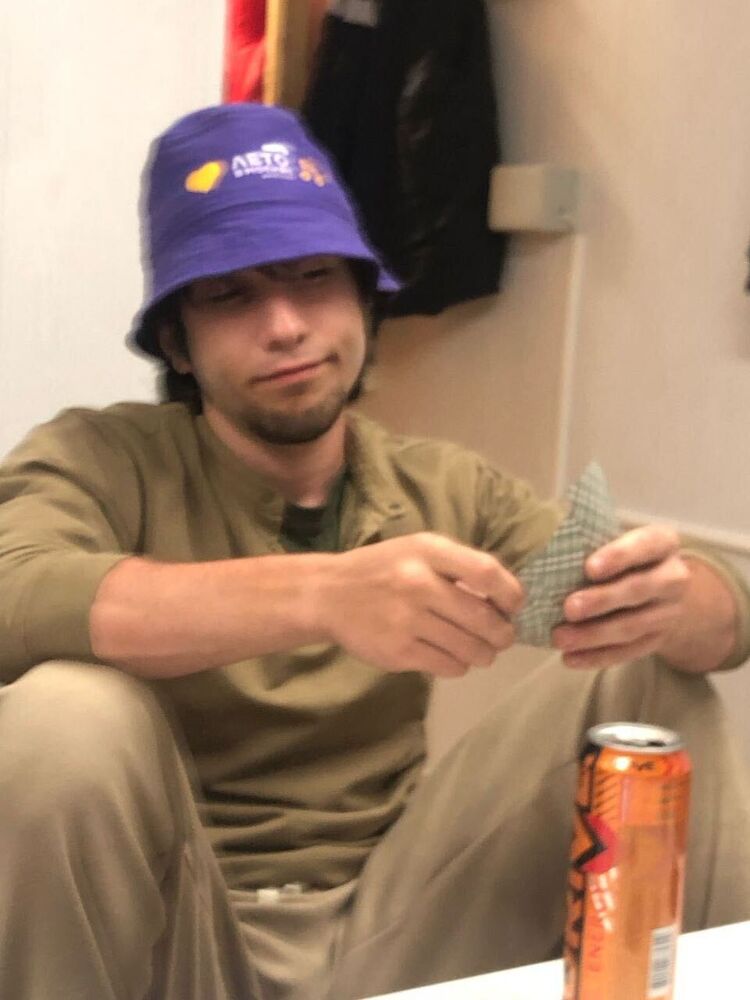  52471421  , 19 ,    