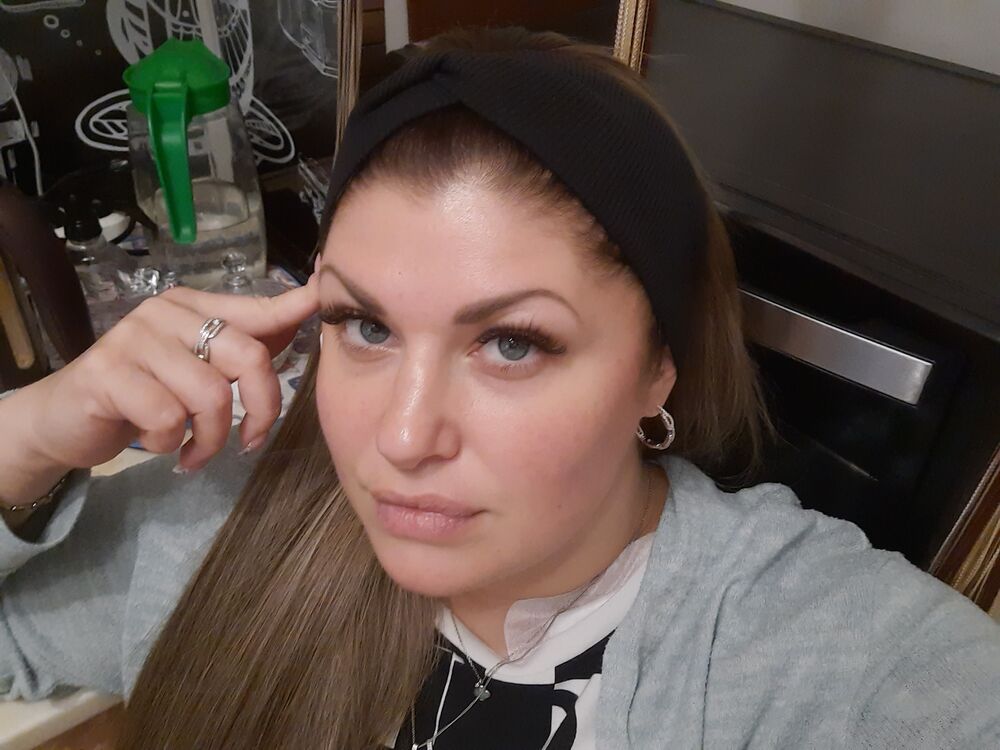  ,   TANIA, 37 ,   ,   