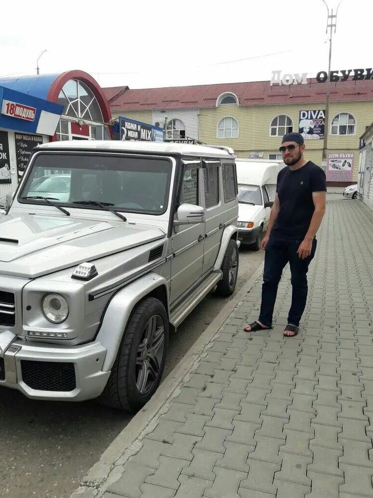  47820131  Umar, 30 ,    