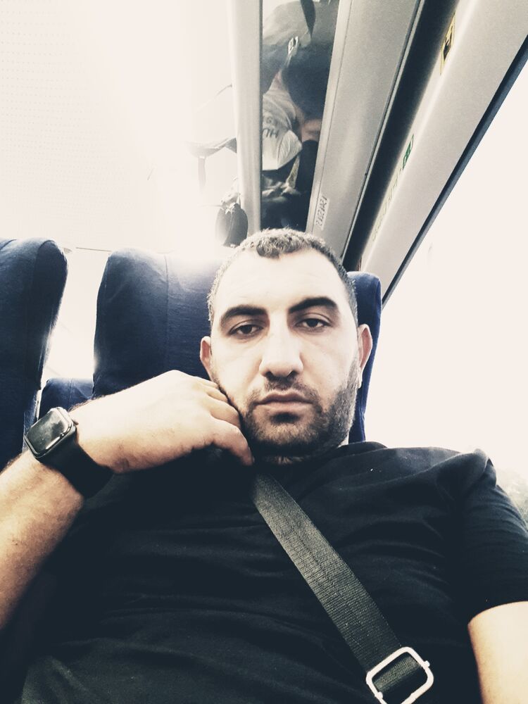  ,   M U N A T, 33 ,   ,   