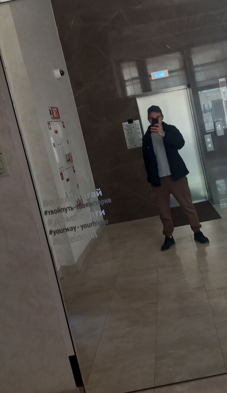 42852071  , 26 ,    