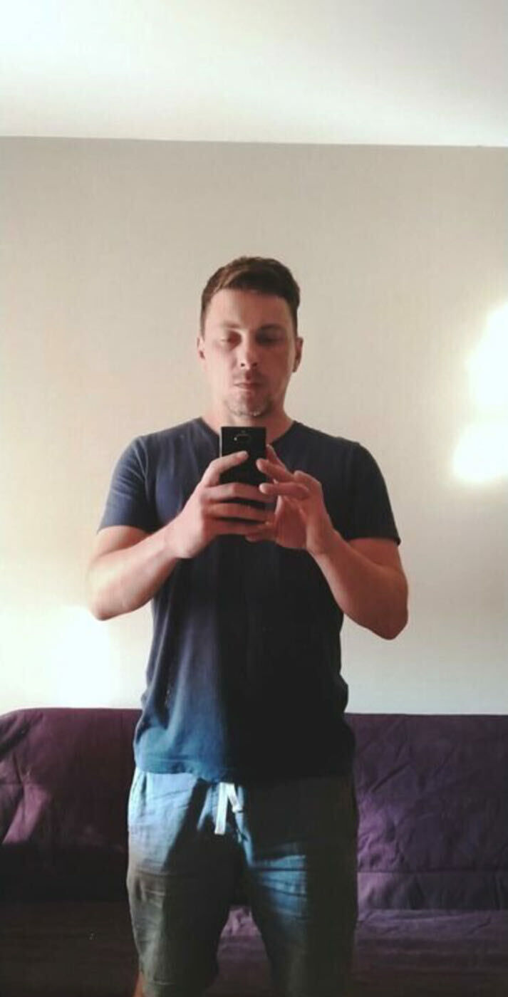  53358091  , 42 ,    