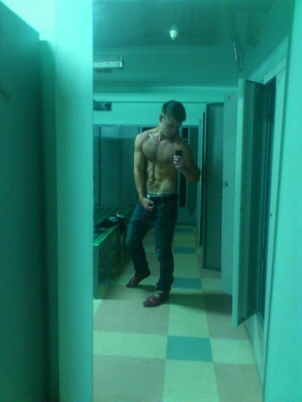  9117011  Aiforyia, 31 ,    