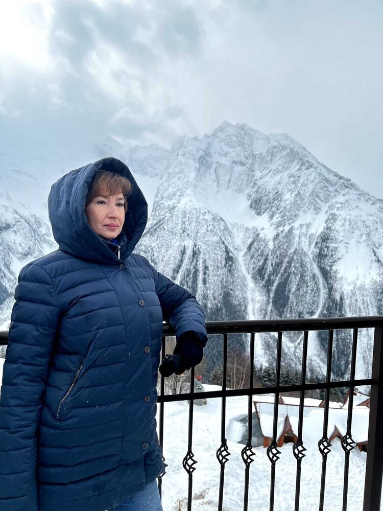  53877811  , 49 ,    --