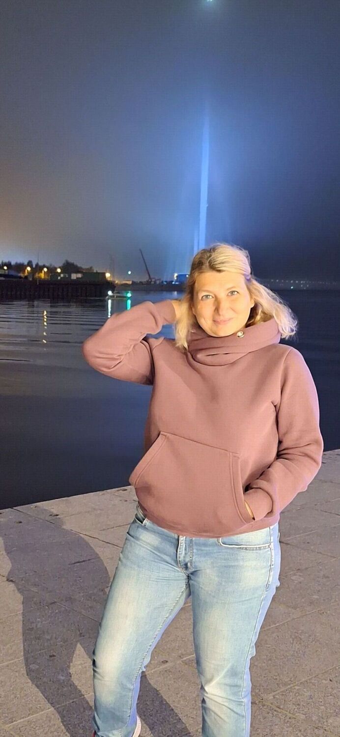  -,   , 44 ,     , c 