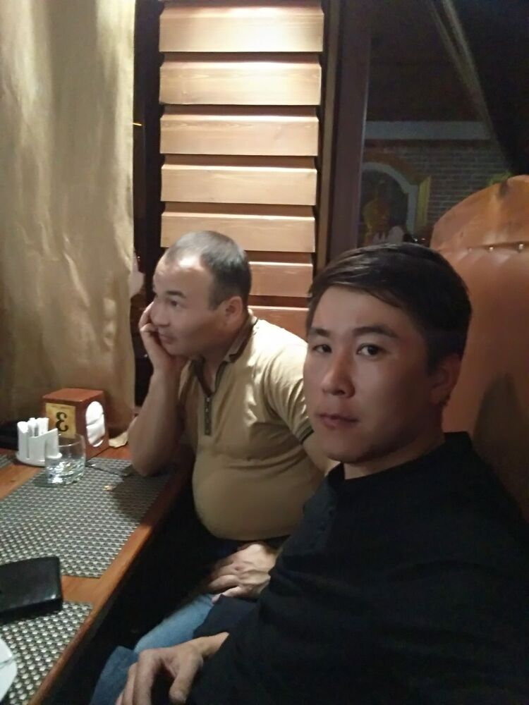  ,   Mr Nurik, 34 ,   ,   , c 