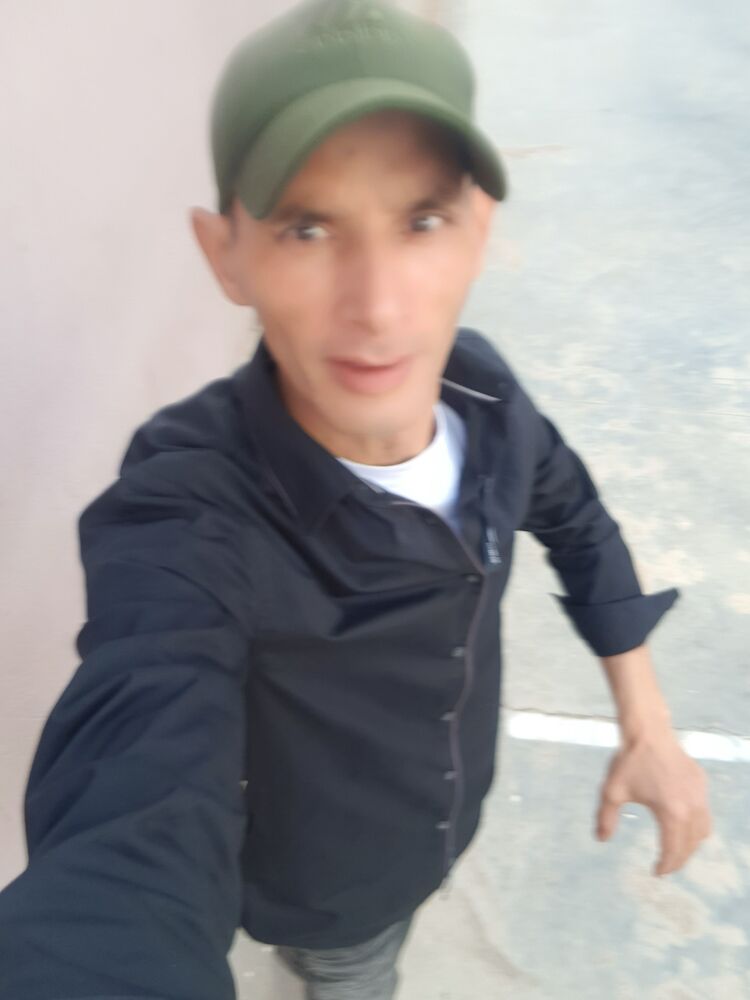 ���������� Tunis, ���� ������� Belgacem, 49 ���, ������������ ��� c�������� ���������