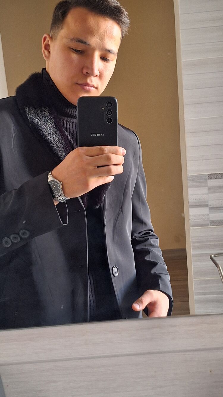  51538961  Mekan, 19 ,    
