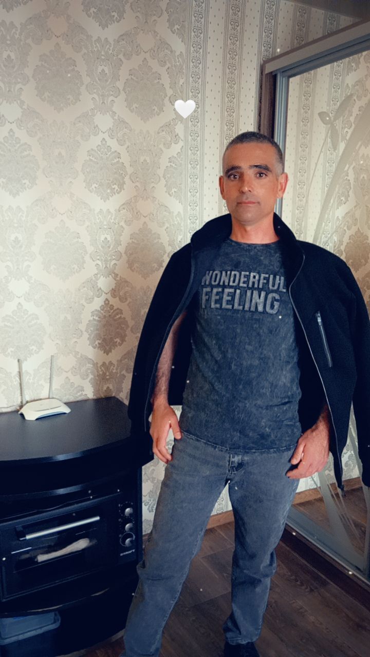  54067601  Resul, 41 ,    