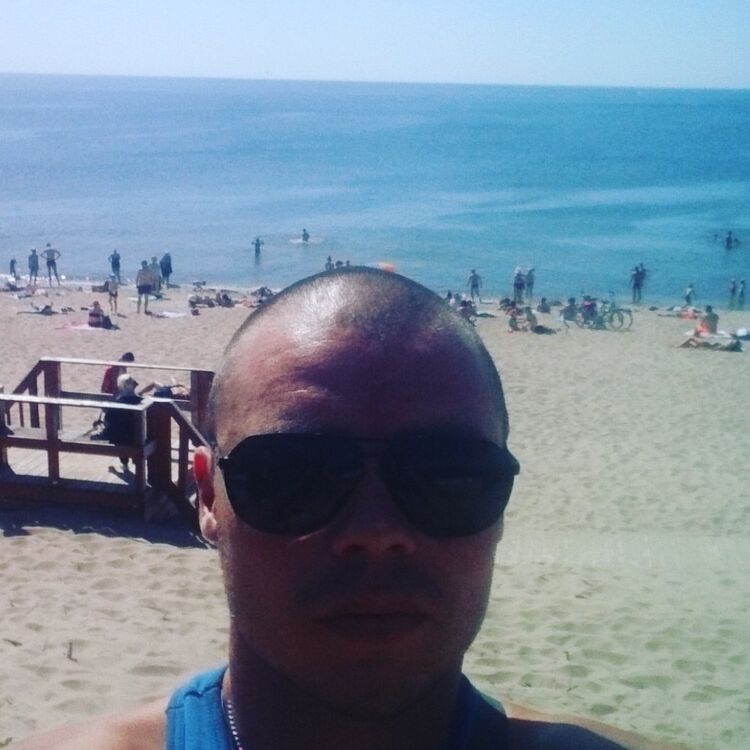  ,   Viktor, 40 ,   ,   , c 