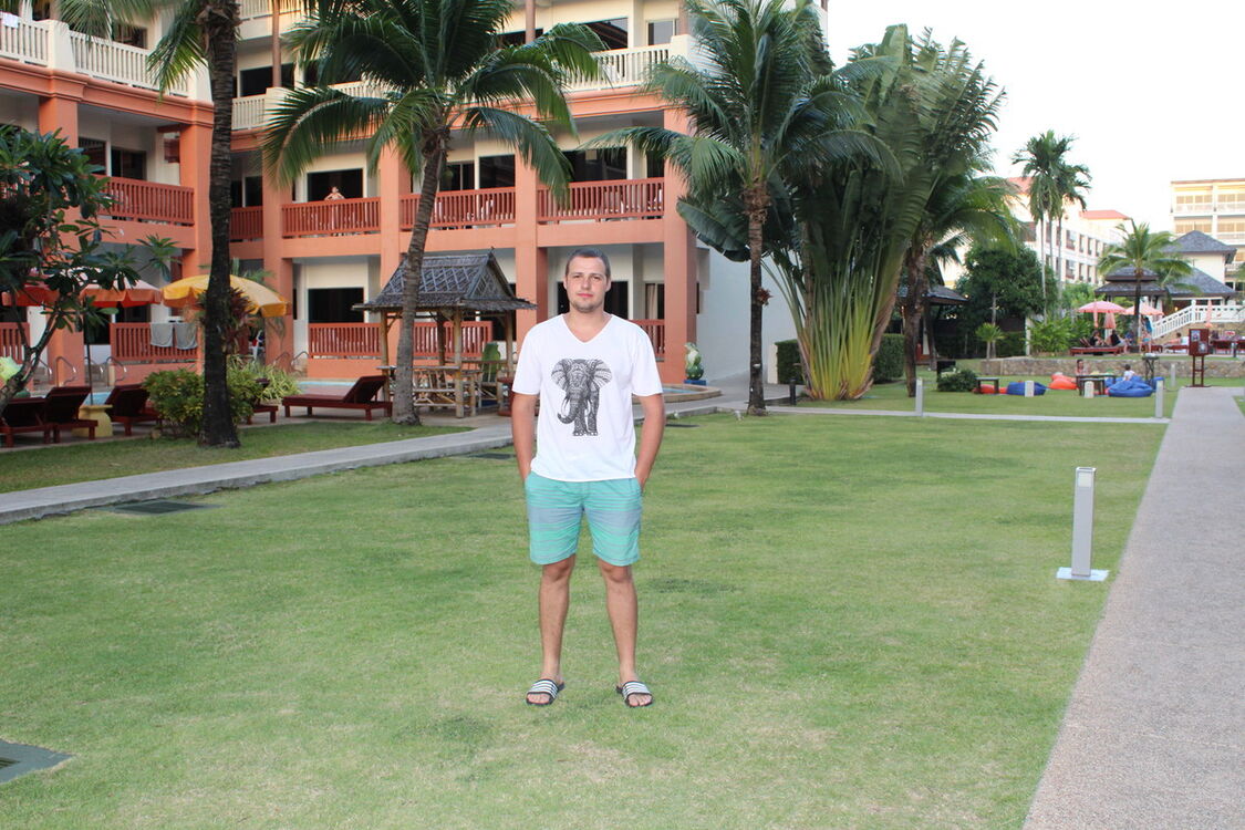  ,   Valentin, 34 ,  